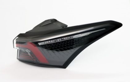 چراغ خطر عقب روی گلگیر سمت راست (شاگرد) آریزو 6 پرو برند Welltec